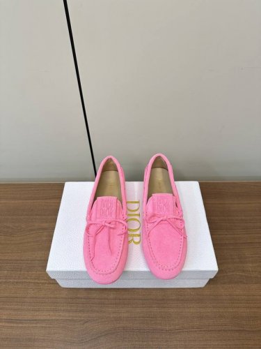 dior｜迪奥25P春夏新款超轻果冻系列乐福鞋 全新 版面力求打造时尚经典单品 巴黎时装周第一场分量十足的大秀场打造的新品 灵感由D主设计师巧妙结合在完美鞋型上
