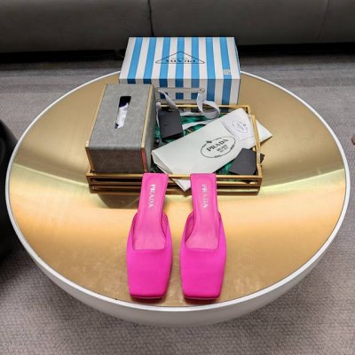 T台秀场穆勒鞋 真丝凉鞋系列 顶级包装配套最高版本 PRADA 普拉达新品， 顶级版本 实力来袭！prada24“T台秀款”,主推热卖款式，真丝材质穆勒系列春夏