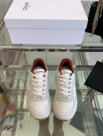 CELINE 赛琳 25ss 最新 Runner Cr-03系列 系带 休闲运动鞋新春运动小白鞋无论从楦型的轮廓隔板的拼接都让人耳目一新、前后品牌LOGO相呼应