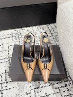 380 saint Laurent 25Ss Ysl 尖头后空高跟鞋单鞋 上脚特别稳，超跟脚，放心入！鞋跟是重新开模定制的，独家的鞋跟，高度与正品一致区别各种不