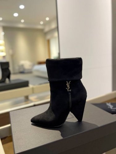 价格： 300 年度畅销款 圣罗兰 秋冬新款 圣罗兰 Saint Laurent0， 开始叫做yves Saint Laurent 或 简 做ysl，是法国人伊