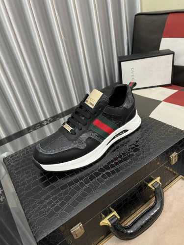 出厂价： GUCCI 古奇男鞋休闲鞋绝对火爆潮男的极致搭配单品！超质感魅力挡不住，主推款，花皮色彩亮丽！鞋面选用优质牛皮搭配品牌面料，猪皮内里垫脚， 耐磨橡胶底