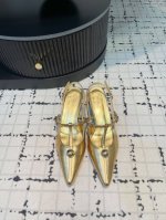 Odtd 新晋设计师品牌 独家原版开发拼色金属凉鞋玛丽珍凉鞋 真的美疯我了 是谁还没有金银色的美鞋！！黑银的配比我真的大爱 原版独家开发 复古既是一种延续也是一