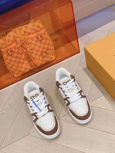 顶级版本Lv Trainer 复古运动鞋 新色复刻版 情侣款码数：35-46 订46不退换