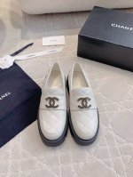 出厂价P Chane*新款厚底乐福鞋 经典链条装饰简约大气 链条Logo精致高级感 学院风百搭又减龄 各种穿搭都能驾驭 鞋面牛皮 内里垫脚羊皮 原版开模大底 尺
