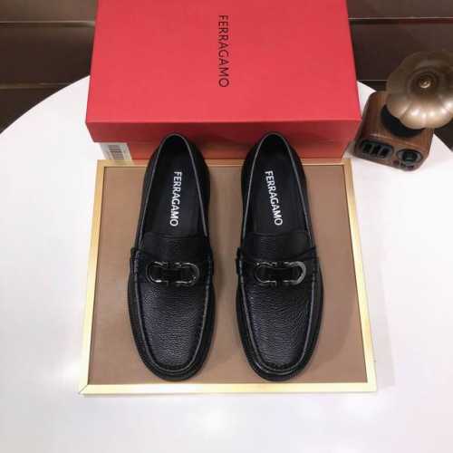 工厂 Ferragamo 菲拉格幕 高端牛里 新款 Ferragamo* 顶级版本 菲拉格幕经典正装皮鞋！选用进口原版牛皮，内里头层舒适牛皮内里！原版耐磨橡胶大