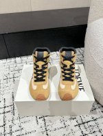 顶级版本 罗意威 Loewe 25 全新flow Runner2.0系列新款走秀运动鞋 全新配色复古系列跑鞋之前被他家种草的宝宝.这次的款式千万不要错过.轻便舒