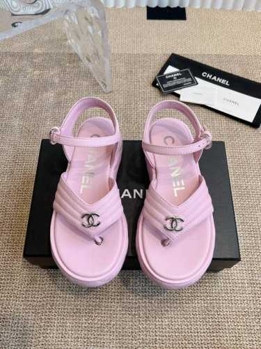 Chanel 25S 小香春夏新款火爆厚底休闲凉鞋非常火爆 非常难买的一款鞋全网最火的厚底凉鞋可想而知小香控不可错过的 颜值与舒适并存的 简约百搭厚底增高超级百