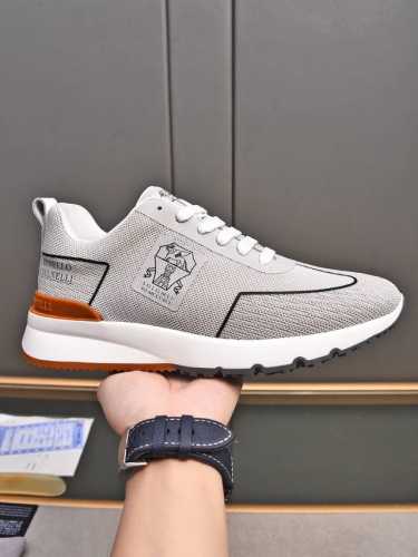 商品商标: Brunello Cucinell 布鲁内洛 正码码数: 38-44 商品材料: 多材质拼接，动感鞋形线条流畅 内里透气运动网布 舒适透气 后跟与鞋