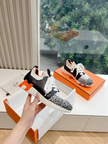 男码10 顶级版 Hermes 爱马仕爆单新品bouncing男女同款情侣运动鞋轻napa小牛皮拼接麂皮，搭配撞色大底，简约鞋型，打造活力休闲风格 又是一款必火