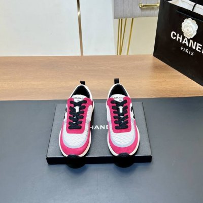 顶级版本 Chane*｜小香经典款爆款休闲运动鞋 香奶奶家运动鞋向来不缺吸引力 但这款最近刷爆各种社交平台 随便一搜都是 虽说每年都会改版延伸 但惊喜感从来没少