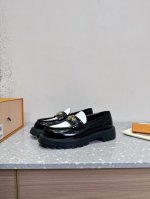 Louis Vuitto 路易威登 经典新款 Skate运动休闲厚底鞋 你的穿搭今日分享 Louis Vuitton 老花厚底乐福鞋Archlight 运动鞋出