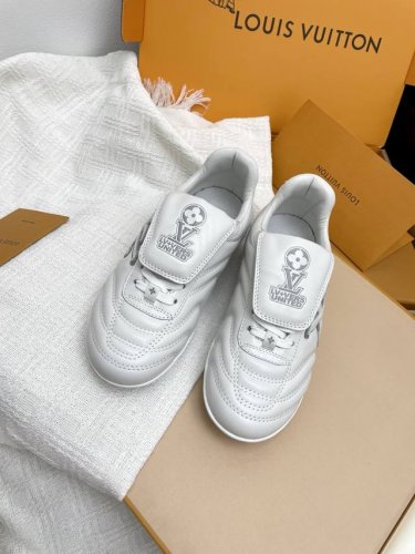 460（全套包装带飞机盒）Lv路易威登L家 驴牌 最新Footprint系列 情侣款 足球运动鞋 休闲运动鞋 原版购入开发 做货 这款 Footprint So
