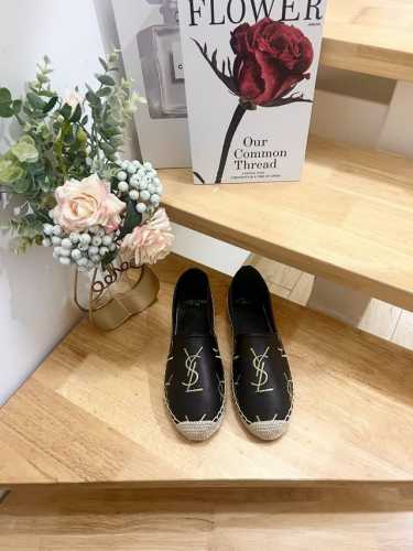 女款 Saint Laurent 圣罗兰 年 早秋Logo渔夫鞋 Ysl标志、麻绳中底和内底。 收起 羊皮革 橡胶鞋底 码数：36-41 西班牙制造