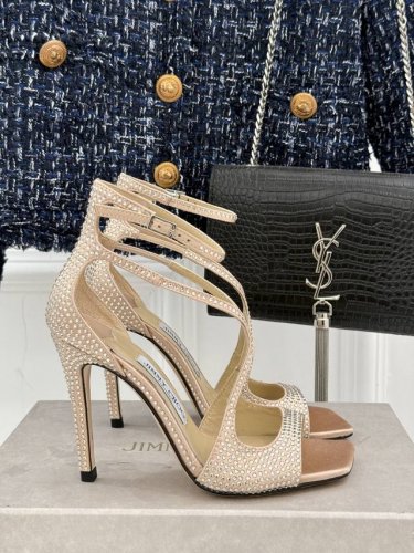 厂价 Jimmy Choo 吉米25ss春夏新品水钻方头高跟凉鞋超绝的水晶鞋 美到移不开视线鞋型做的非常秀气 不会过分窄长内部空间很足 让脚趾能足够的放松鞋面水