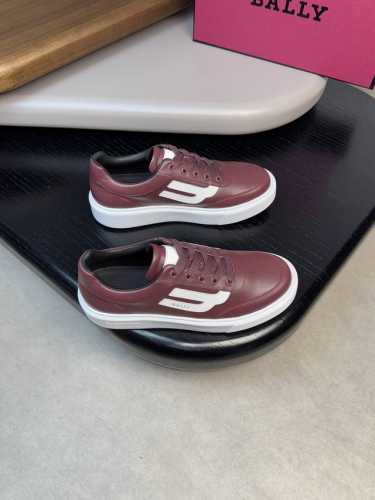 bally 巴利 -高端品质 原单 -鞋面：纳帕小牛皮、鞋身车缝品牌图腾.丝印品牌logo -内里：水染牛皮 -大底：超轻tpu发泡；成型大底 -超高品控 做工