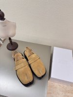 厚底复古 分趾拖鞋 Mm6 Maison Margiela P420 高丝光牛反绒皮 面料 水染牛皮内里 原版发泡 组合大底 大热时尚风格 杏色 高丝光牛反绒皮
