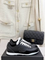 厂价 CHANE*｜小香25C早春新品休闲运动鞋板鞋德训鞋流水的时尚铁打的小白鞋hhh简单耐看 很有质感颜值超高 精简凸显的双C大Logo 高级感满满！鞋子很轻