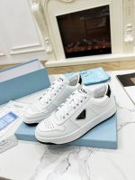 p 普拉达 Prada.. 顶级版本，情侣款，套楦工艺，油边工艺，面料：高档牛皮，内里：牛皮，掂脚：牛皮，35--46码