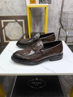 Prada-普拉达 高级感皮鞋，进口工艺原版牛皮材质，真皮内里 高档舒适，原版大底轻盈耐磨！纯手工制作，细节决定品质！38-44 Xh