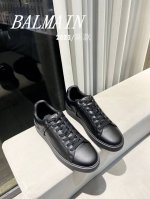 女款 男款 Balmain 巴尔曼 巴尔曼 最新 春夏 经典运动鞋 独家首发 香港、美国、巴黎各大时尚博主及明星同款。 男女同款休闲鞋 。 海外订购原版，1:1