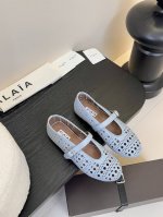 原包装Alaia 走秀款平底芭蕾舞鞋章小蕙同款 甜酷芭蕾风 人气超高的一款芭蕾舞鞋，浪漫又迷人 舒适百搭原版订制牛皮 网纱 羊京面料羊皮内里私模橡胶防滑大底码数