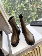 顶级品质赛琳 Celine塞琳 秋冬新款杨幂同款骑士靴 凯旋门英伦风短靴简约大气时髦耐看不过时是时尚圈永不退潮的经典所在，复古的英伦风格，让你穿出不一样的气质对