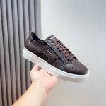 工厂 圣东尼 欧洲santoni 新款运动休闲鞋 专柜同步上线原版本 1:1原鞋鞋开发，上脚非常舒适 做工精细 鞋面由头层牛皮制成，侧边饰有品牌logo标志 ，