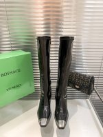 出厂： Bv 长靴火热上新啦全新版本系列产品、上脚舒服好穿、官网同步更新产品寒冷的冬天怎么少得了它、标准码数、粗跟 细跟系列、代理们最好卖的一款 标准码数：34