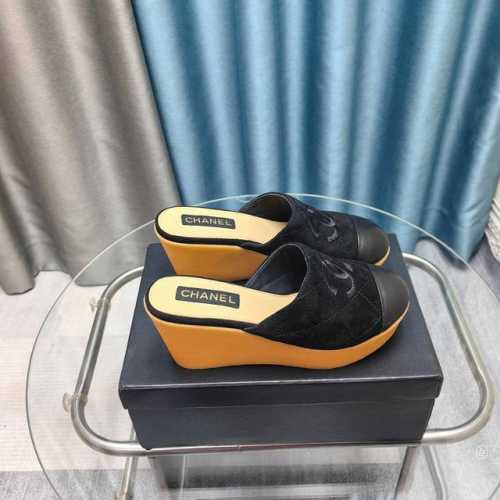 Chane*｜小香25C新品粗跟双c菱格厚底拖鞋夏天一定要入的凉拖系列可文艺可时髦 穿搭率实在太高了厚底在拉长腿方面真的yyds百搭舒适 上脚秒变大长腿！鞋面采