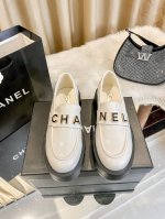 橙子出厂价 Chanel 香奈儿 早春新款 字母乐福鞋 一脚蹬乐福鞋 厚底单鞋 春季香家必备爆款，女神系列，拥有香家特色优雅名媛气质，超级耐看，让人无法抗拒，心