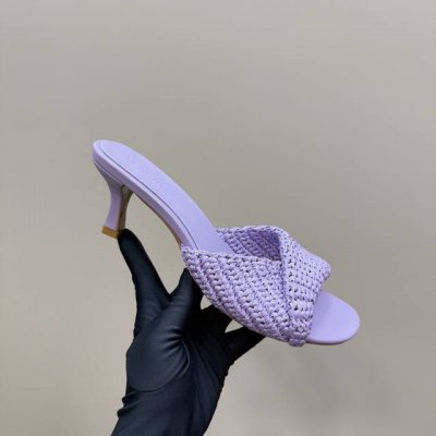 bottega Venet* 编织 最新最经典编织高跟凉鞋！Ins&小红书巨多网红明星上身！上脚超性感！真的太美了！这款哑光的鞋面超有高级感！高级穿着又仙女简约