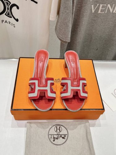 高版本出厂 高跟 Hermes*H家2024Ss最新升级版经典高跟h拖鞋 度假旅游必备神器#由爱马仕首席设计师pierrehardy亲自打造经典高端鞋履系列##
