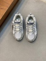 off-White C O Virgil Abloh 登休山闲鞋 24年款新 采用保环牛剖革合组网织鞋布面材质 鞋垫嵌入泡发缓震eva物料 正确底中搭载eva轻