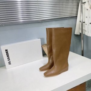高品质出厂 ！小众潮牌顶级品质！Jilsander 吉尔桑达24Ss秋冬超火内增高坡跟骑士靴长筒靴！万年经典不过时！简约大气款！ 上身无敌修饰腿型！真的帅bao