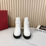 Valentin*O华伦*天奴24Vs秋冬专柜最新时装靴系列 厚底金属扣短靴 华伦天奴女士钟爱简约又难以抗拒系，搭配展现与众不同的穿搭风格、自由混搭闪耀到位跟紧