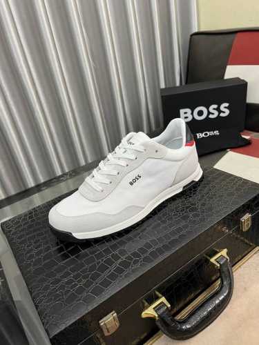 出厂价： Boos 男鞋休闲鞋原单品质鞋面采用进口小牛皮，超透气舒适内里做工精细，高端大气。有时尚典范造型。发泡透明耐磨大底，穿着舒适，值得拥有。码数：38–4