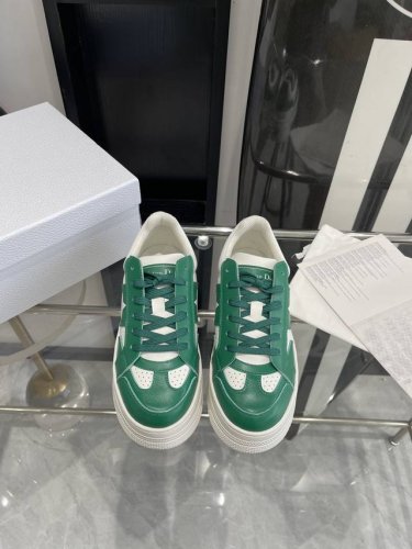 代购级别 Dior 2024Ss新款厚底小白鞋 巴黎时装周最新走秀款，舒适度与时髦度并存的开挂全新系列 原版1比1 开发 所有细节都跟原版一致 码数35-40