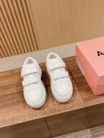Ss专柜最新厚底休闲魔术贴笑脸小白鞋 如果你穿腻了celine厚底 那一点要试试acne的这款厚底！！太好穿 太轻便了！厚底6.5妥妥拉腿型 经典笑脸小白鞋 皮