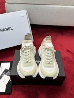 Chanel香奈儿老爹鞋，男女情侣款 2025专柜顶级休闲款运动鞋这款经典设计；鞋面多种工艺电绣的风格；大底却时尚运动；不平凡的拥入了多种配色元素 多元化混搭非
