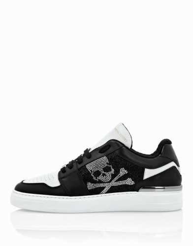 PHILIPP PLEIN 顶级P: Size:38-44 45定做 菲利普.普莱茵顶级原单德国PP潮牌男鞋 探索这双纳帕真皮，带有莱茵石细节，外侧骨头形状的减