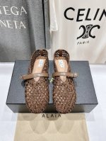 高版本出厂 独家新品 Alaia 阿莱亚25Ss 走秀款平底网面鞋芭蕾舞鞋 最近超火的一款平底鞋 章小蕙同款 甜酷芭蕾风 人气超高的一款芭蕾舞鞋，浪漫又迷人 舒