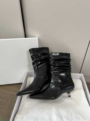 独家发售 Cotemp 53Fw Boots堆堆靴 Cotemp 每个单品都能点亮衣服的时尚感 让你回头率爆棚 集时尚与舒适度为一体的宝藏鞋履品牌。每一双都是精
