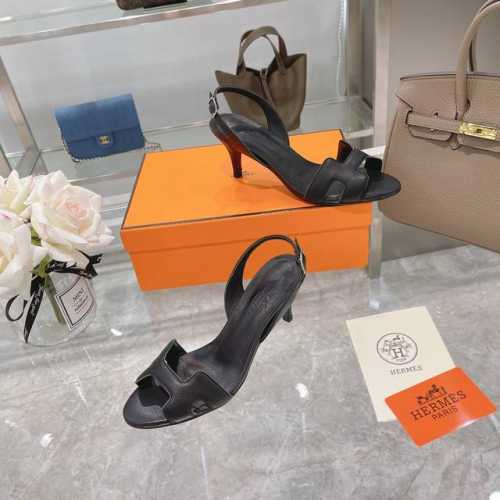 空面出厂价 钻面出厂价 Hermès 高跟气质凉鞋 耗时半年时间开发，终于完美复刻出货 爱马仕的高跟鞋是我见过最简约最耐看最有气质的！！！任何风格都能hold住