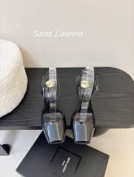 Saint Laurent 圣罗兰细跟坡跟鱼嘴凉鞋Lee金属钻链条尖头高跟鞋YSL姐姐的美丽尤物高跟鞋 又是人间圣罗兰 Rose同款的高跟鞋化很好修饰脚型，奢华