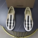 Burberry巴宝莉 经典低帮滑板套脚鞋｜进口牛皮搭配经典格纹布料｜舒适透气加厚羊皮内里｜原版大底｜做工精细穿着舒适 Size：38-44 45定做