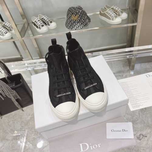 出厂： 21ss DIO* OBLIQUE 穿孔科技针织高筒运动鞋市面上唯一对版高端品质 原版拆解开发，每个细节都不放过，真正意义上的原版复刻，鞋面108针拉架