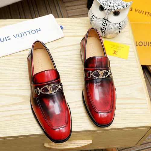 工厂价 LOUIS VUITTON 里 路易威登 新款男士休闲商务皮鞋官网原版复制，鞋面采用进口官网1:1材料制作意大利牛皮面，水染内里绝非一般的工艺制造，大厂