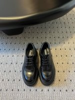 代购级 Alexande* Wang 亚历山大王 24秋冬最新款 Carter 厚底乐福鞋 厚底靴 辣妺标配海莉同款亚历山大王厚底鞋绝对是腿精必备神器，低调百搭
