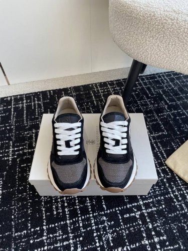 代购级 Brunello Cucinelli 24Ss最新 Bc 系带休闲鞋 鞋面进口麂皮 原版开模布料 内里本白色苯染专用小牛皮 0.5Mm圆形冲孔设计 透气